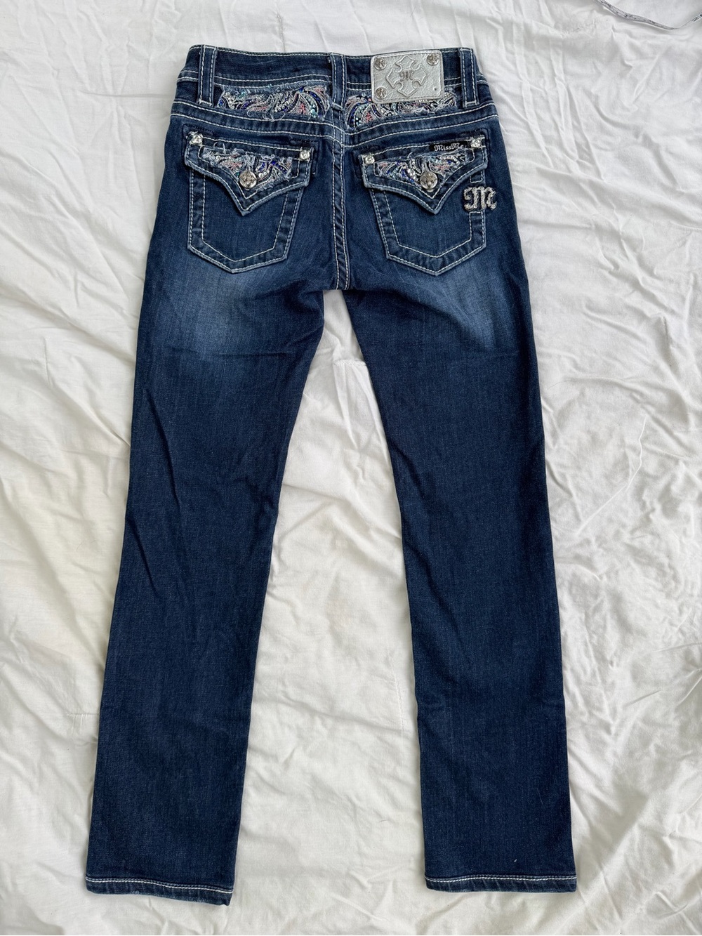 Miss Me Girls Indigo Skinny Jeans with Contrast Stitching & Embellished KE81975